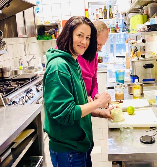 Dr. Mellany Galla kocht für "Asphalt"